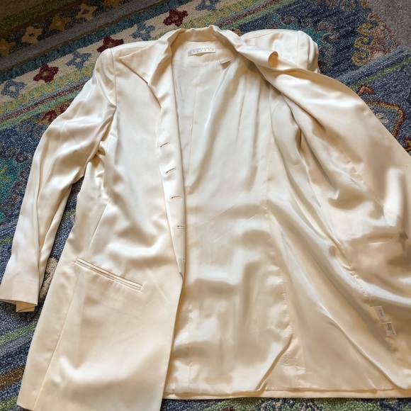 Winter White Silk Suit - Picture 7 of 7